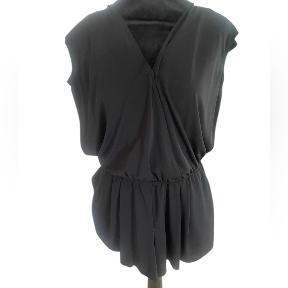 Black BCBG relaxed fit romper, Jumpsuit,Draped, V neck,shorts, Small - Picture 5 of 7